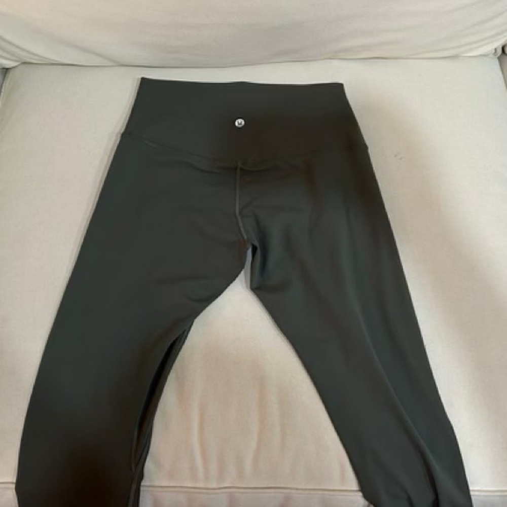 Women Wunder Under SmoothCover High-Rise
Tight lululemon Leggings